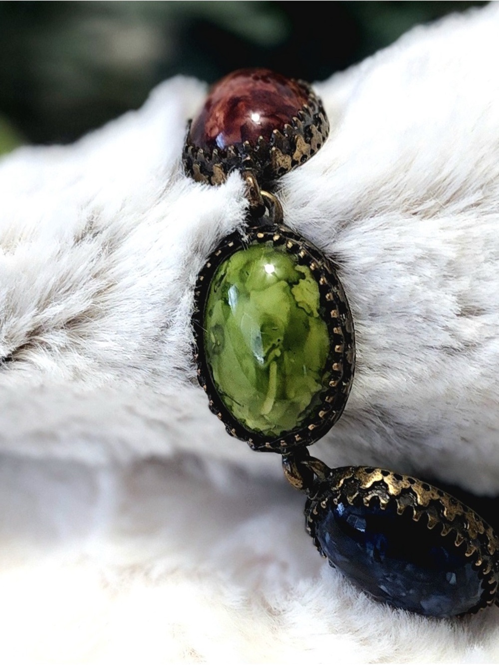 Vintage Multicolor Cabochon Link Bracelet-Antiqued Gold Tone Jewel Tone